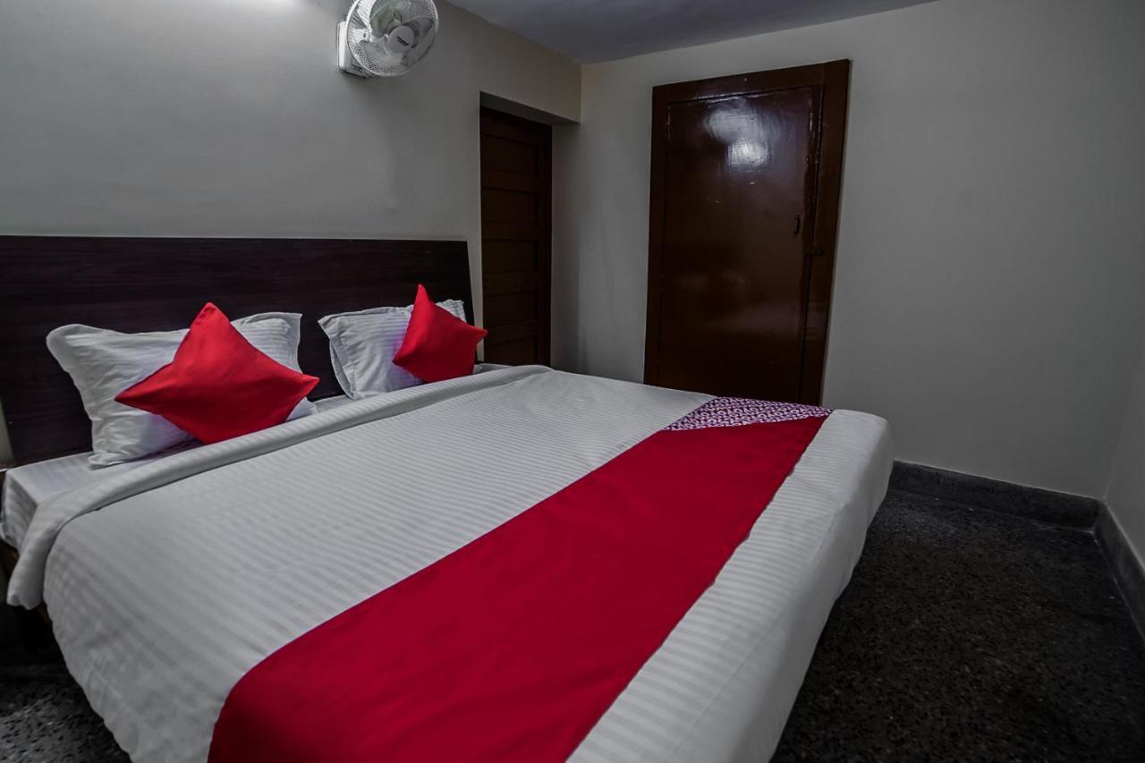 Oyo 13374 Vididhi Hotel Визакхапатнам Екстериор снимка